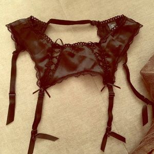 Garter belt